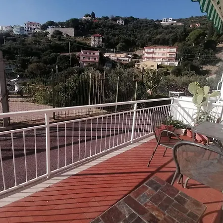 Séjour chez l'habitant Con Terrazza Vista Panoramica Alassio
